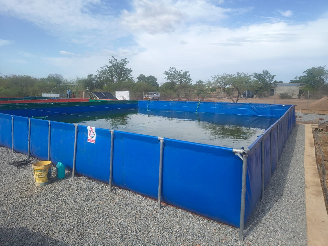 Bassins mobiles piscicoles à la Ferme Onésime